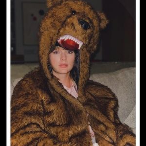 Meet your Posher, Cory